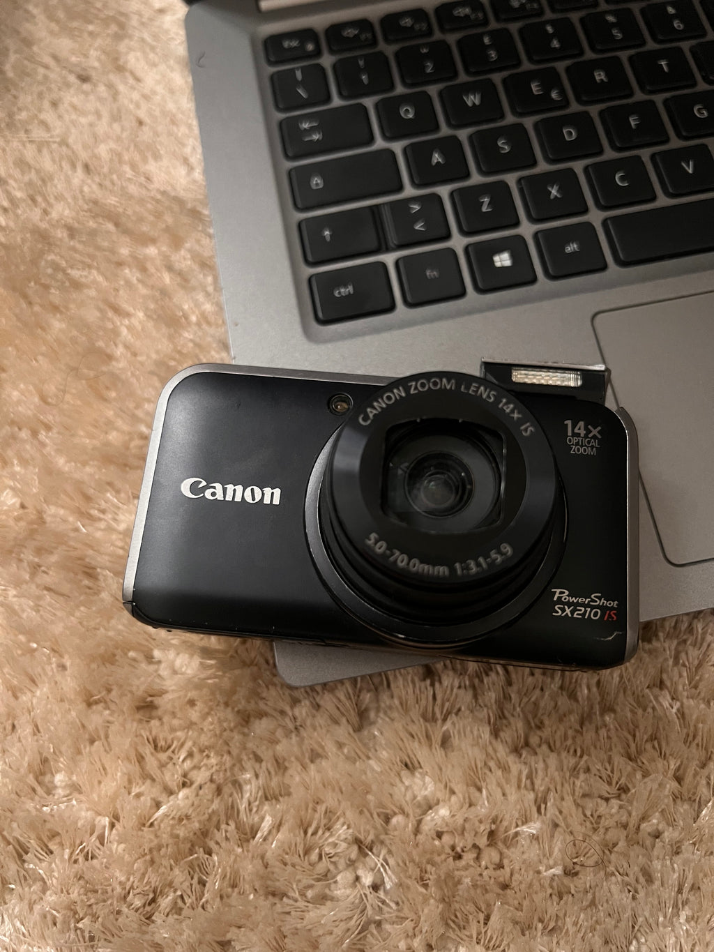 💕 Canon IXUS 210 IS